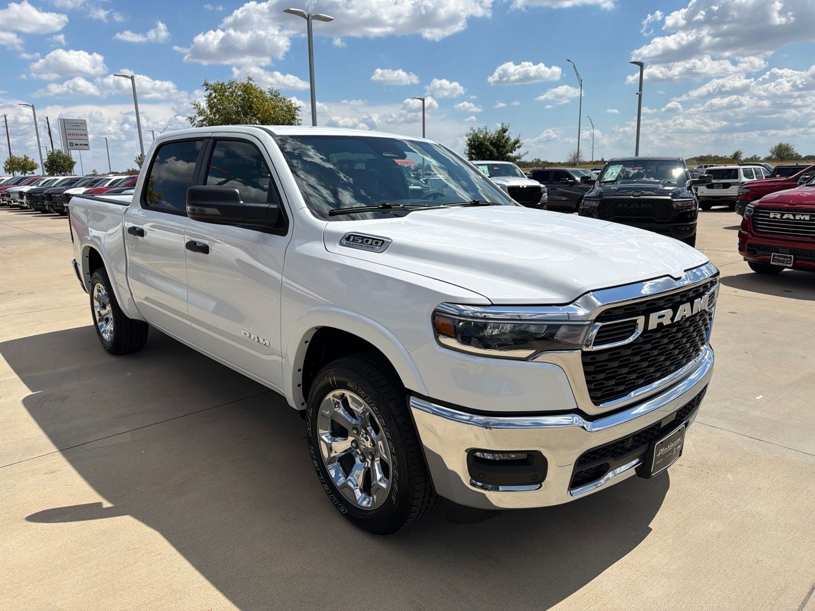 2026 RAM Ram 1500 RAM 1500 LONE STAR CREW CAB 4X4 5'7' BOX