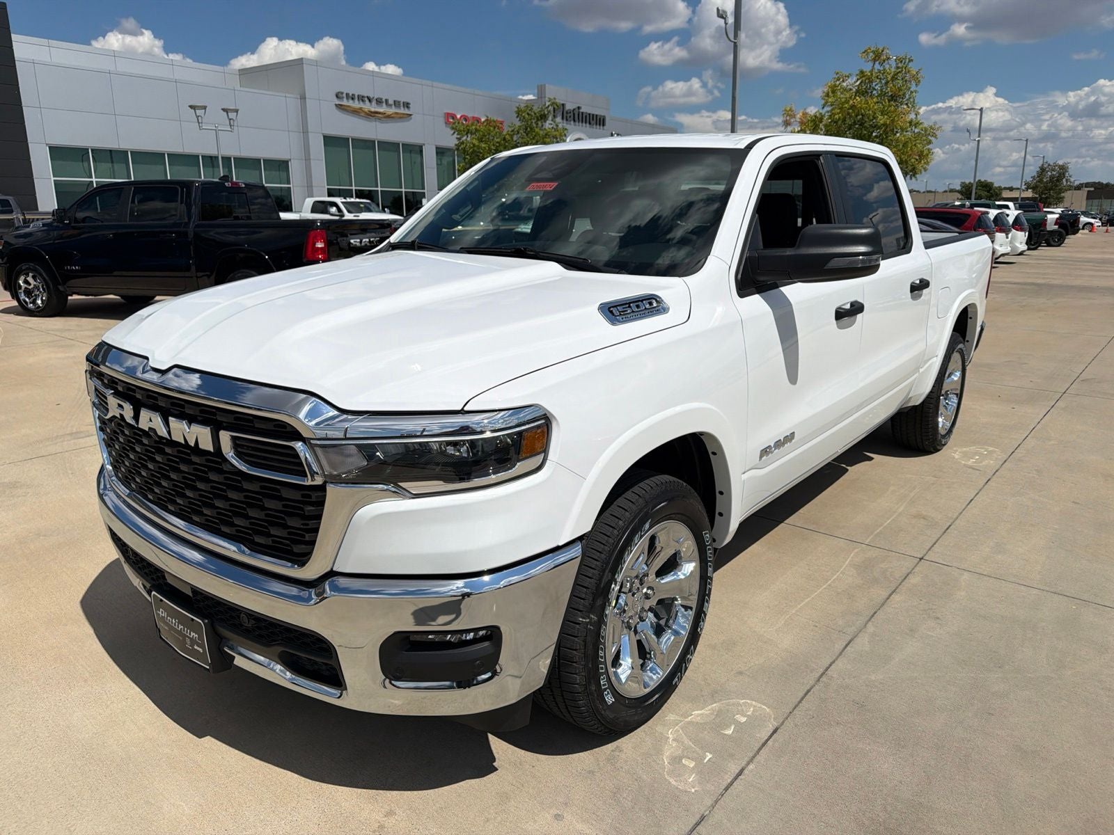 2026 RAM Ram 1500 RAM 1500 LONE STAR CREW CAB 4X4 5'7' BOX