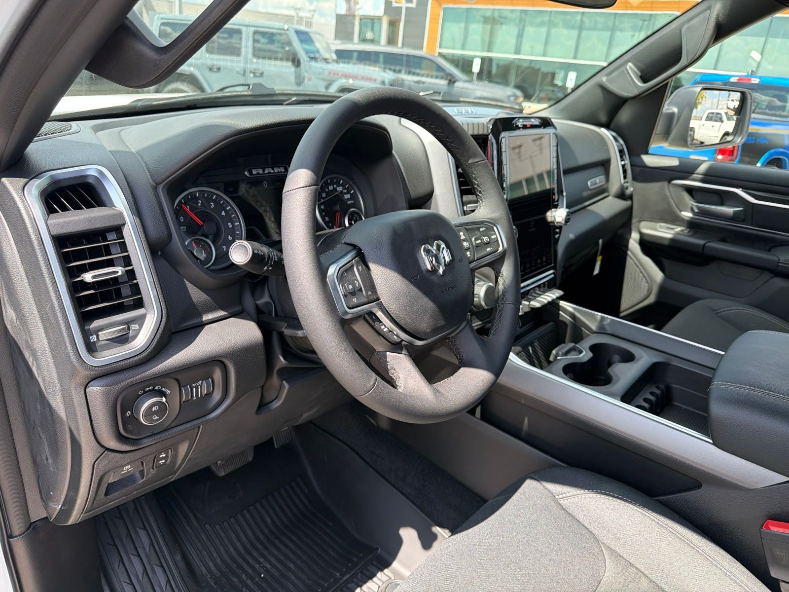 2026 RAM Ram 1500 RAM 1500 LONE STAR CREW CAB 4X4 5'7' BOX