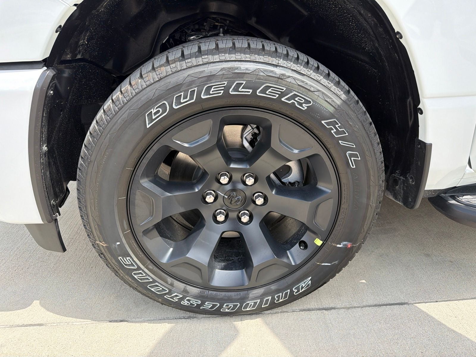 2026 RAM Ram 1500 RAM 1500 EXPRESS CREW CAB 4X4 5'7' BOX