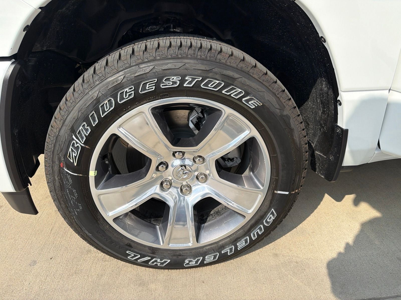 2026 RAM Ram 1500 RAM 1500 EXPRESS CREW CAB 4X4 5'7' BOX