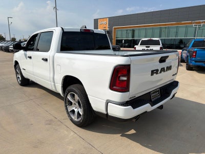 2026 RAM Ram 1500 RAM 1500 EXPRESS CREW CAB 4X4 5'7' BOX