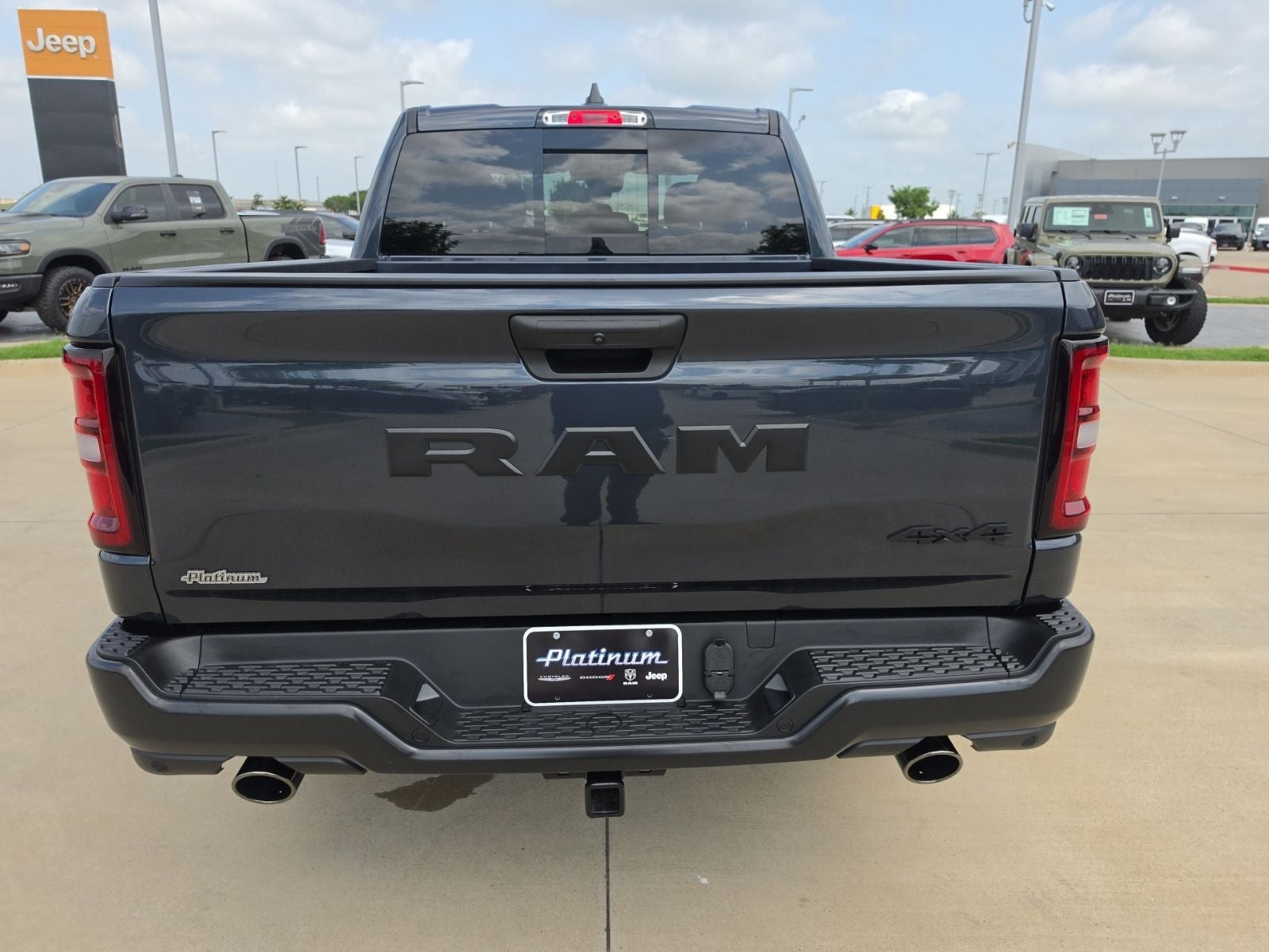 2026 RAM Ram 1500 RAM 1500 WARLOCK CREW CAB 4X4 5'7' BOX