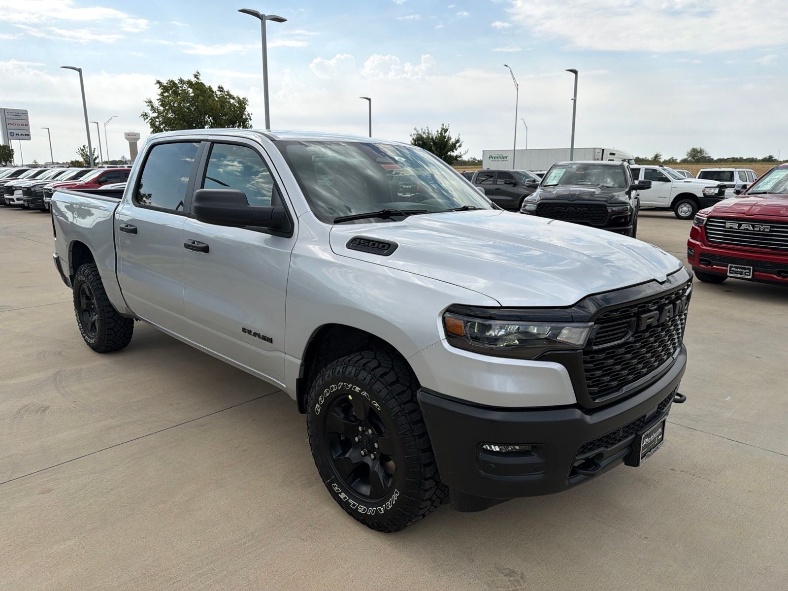 2026 RAM Ram 1500 RAM 1500 WARLOCK CREW CAB 4X4 5'7' BOX