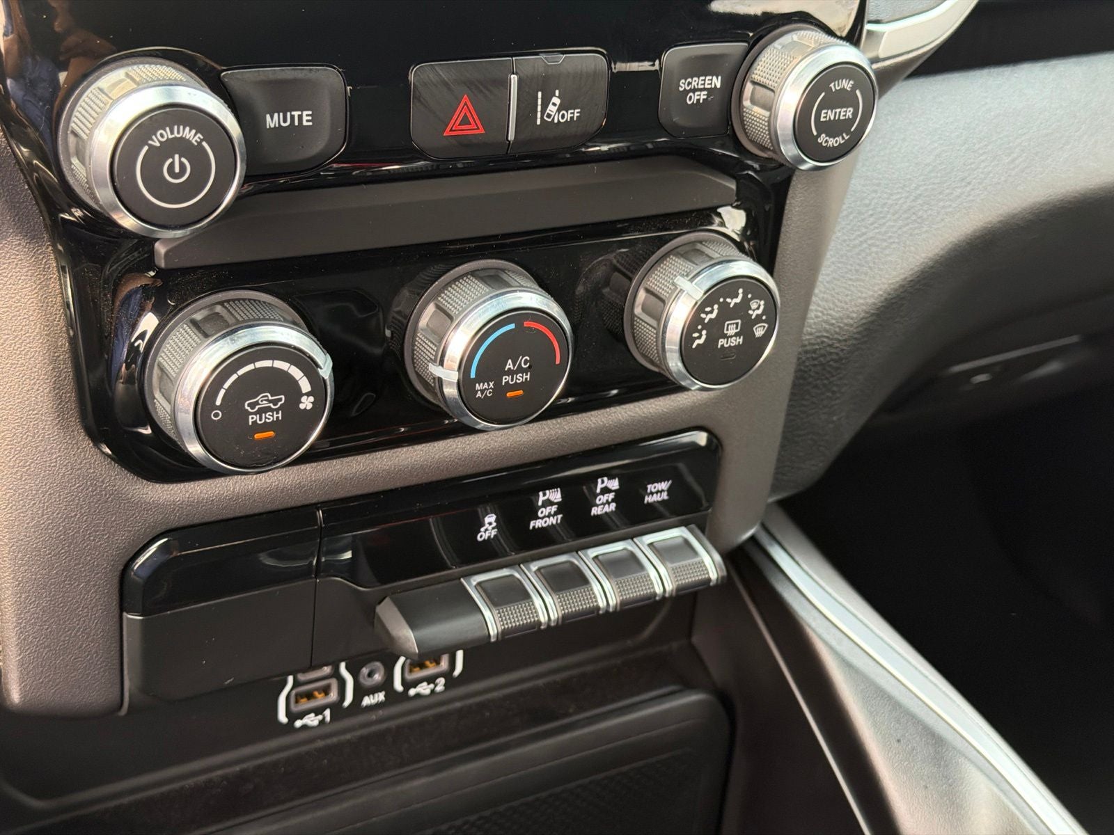 2026 RAM Ram 1500 RAM 1500 EXPRESS CREW CAB 4X4 5'7' BOX