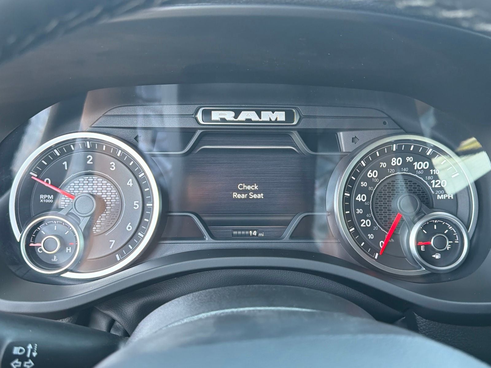 2026 RAM Ram 1500 RAM 1500 LARAMIE CREW CAB 4X4 5'7' BOX