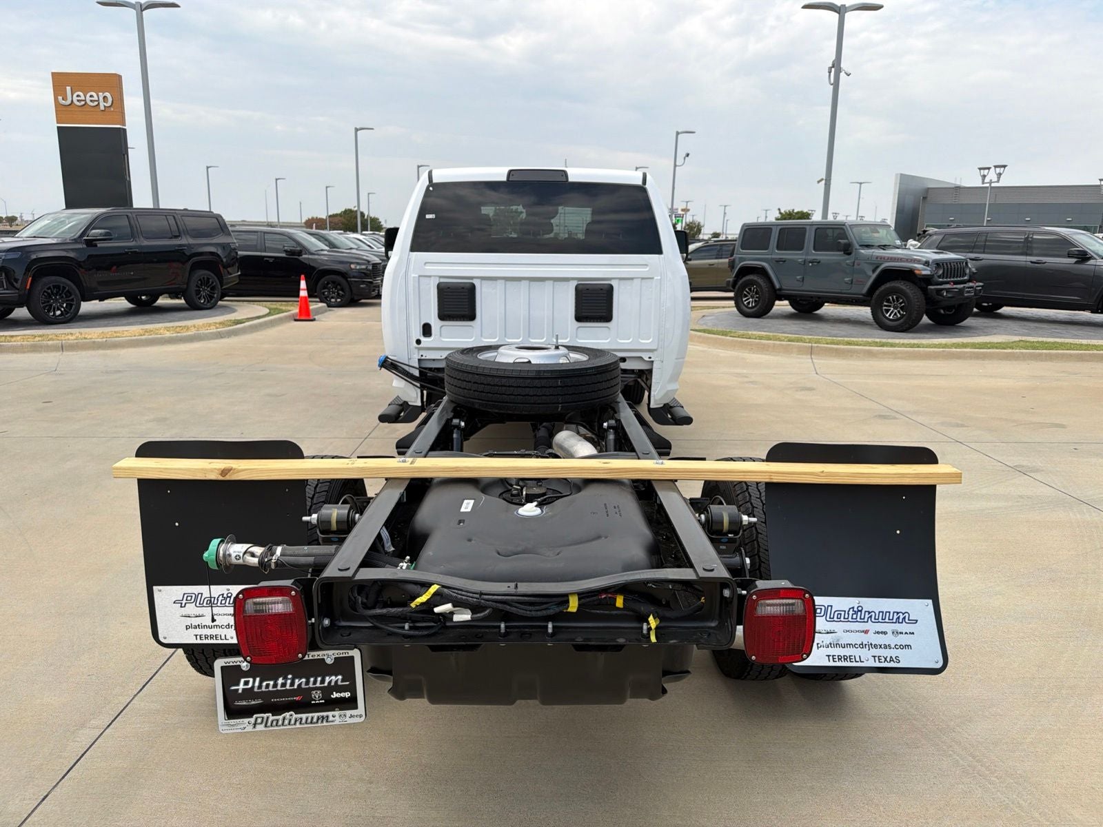 2027 RAM Ram 4500 Chassis Cab RAM 4500 TRADESMAN CHASSIS CREW CAB 4X4 84' CA