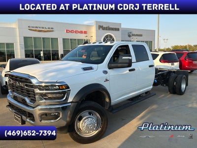 2027 RAM Ram 5500 Chassis Cab RAM 5500 TRADESMAN CHASSIS CREW CAB 4X4 84' CA