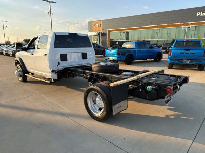 2027 RAM Ram 5500 Chassis Cab RAM 5500 TRADESMAN CHASSIS CREW CAB 4X4 84' CA