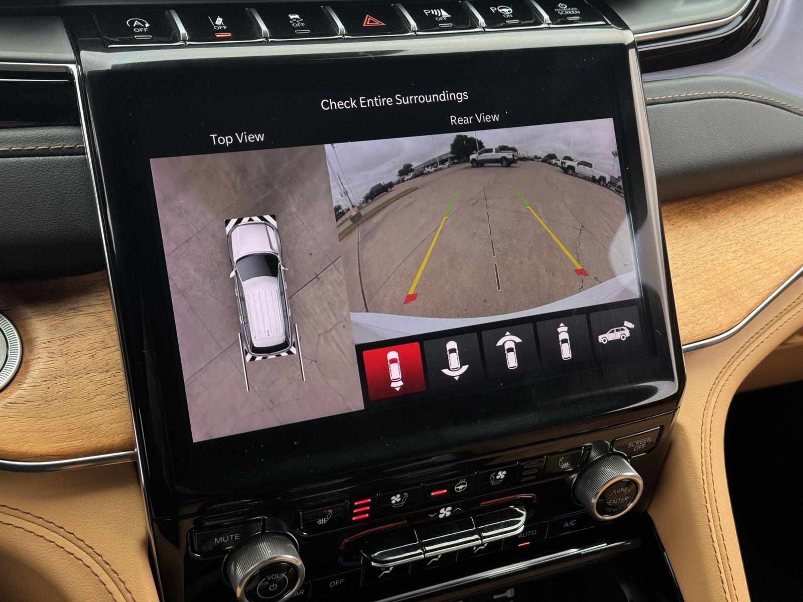 2023 Jeep Grand Cherokee Summit Reserve