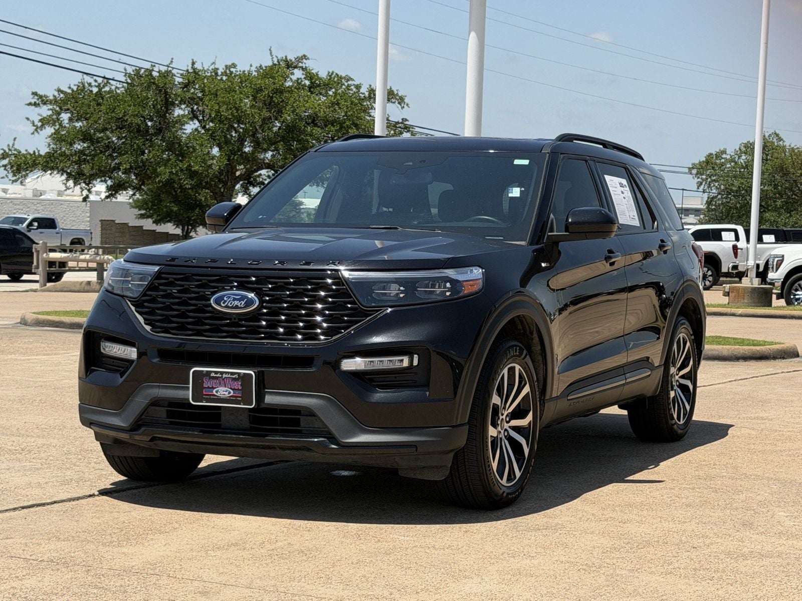 2022 Ford Explorer ST-Line