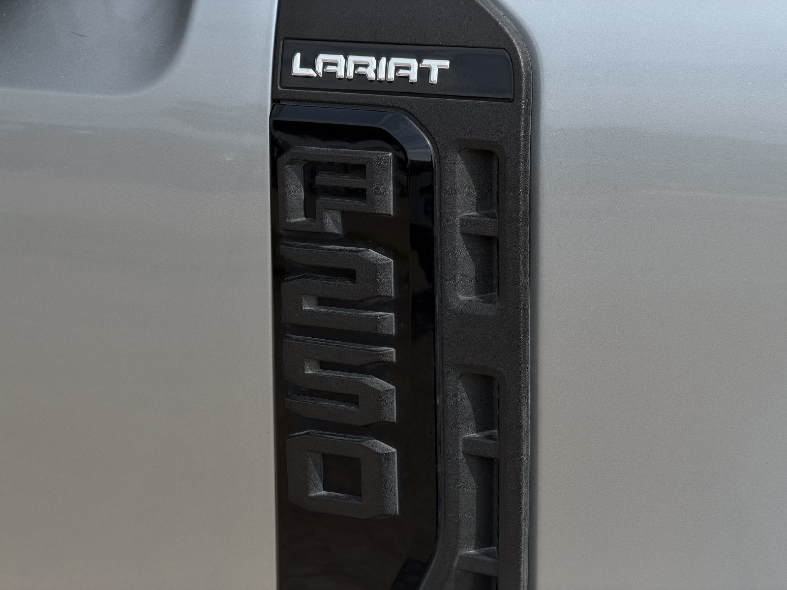 2023 Ford F-250SD F-250® Lariat®