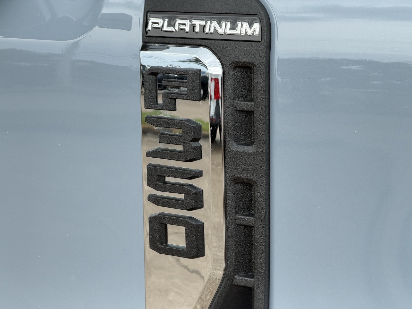 2024 Ford F-350SD Platinum DRW