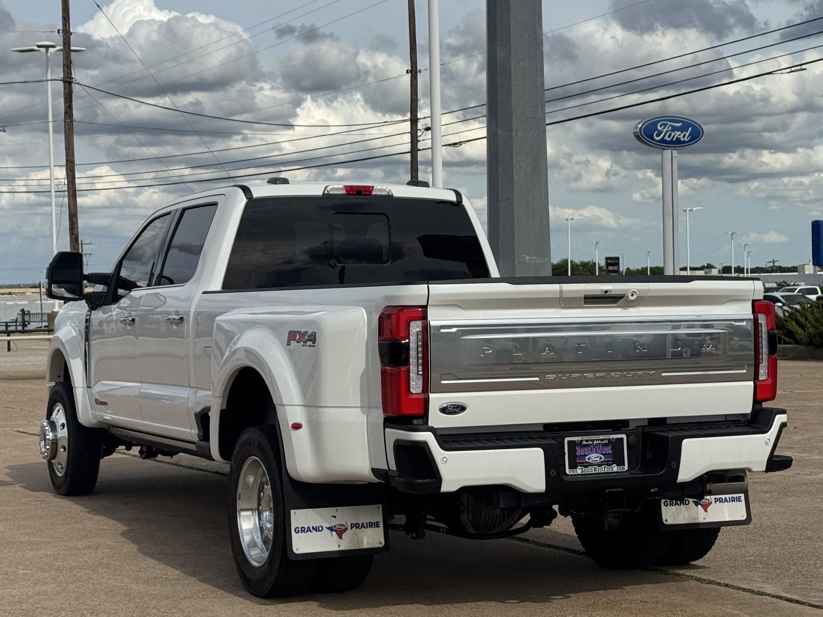 2024 Ford F-450SD Platinum DRW