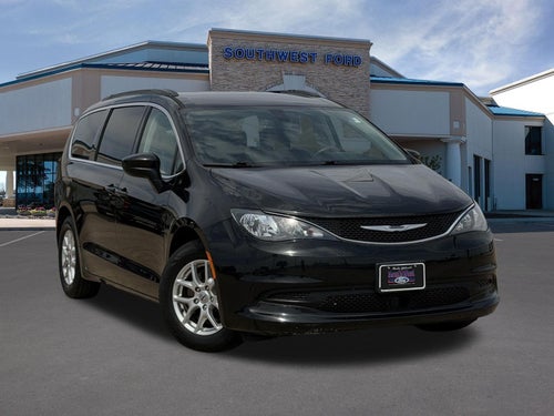 2021 Chrysler Voyager LXI