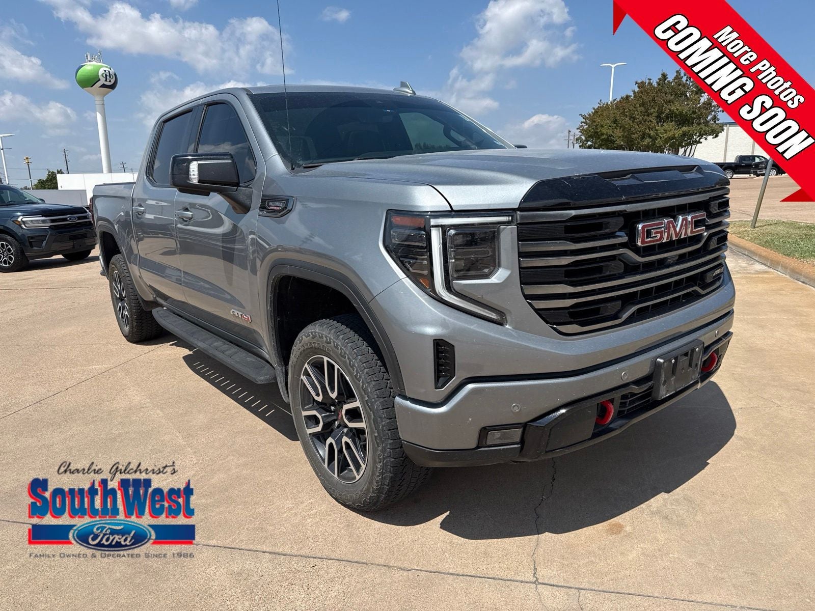 2025 GMC Sierra 1500 AT4