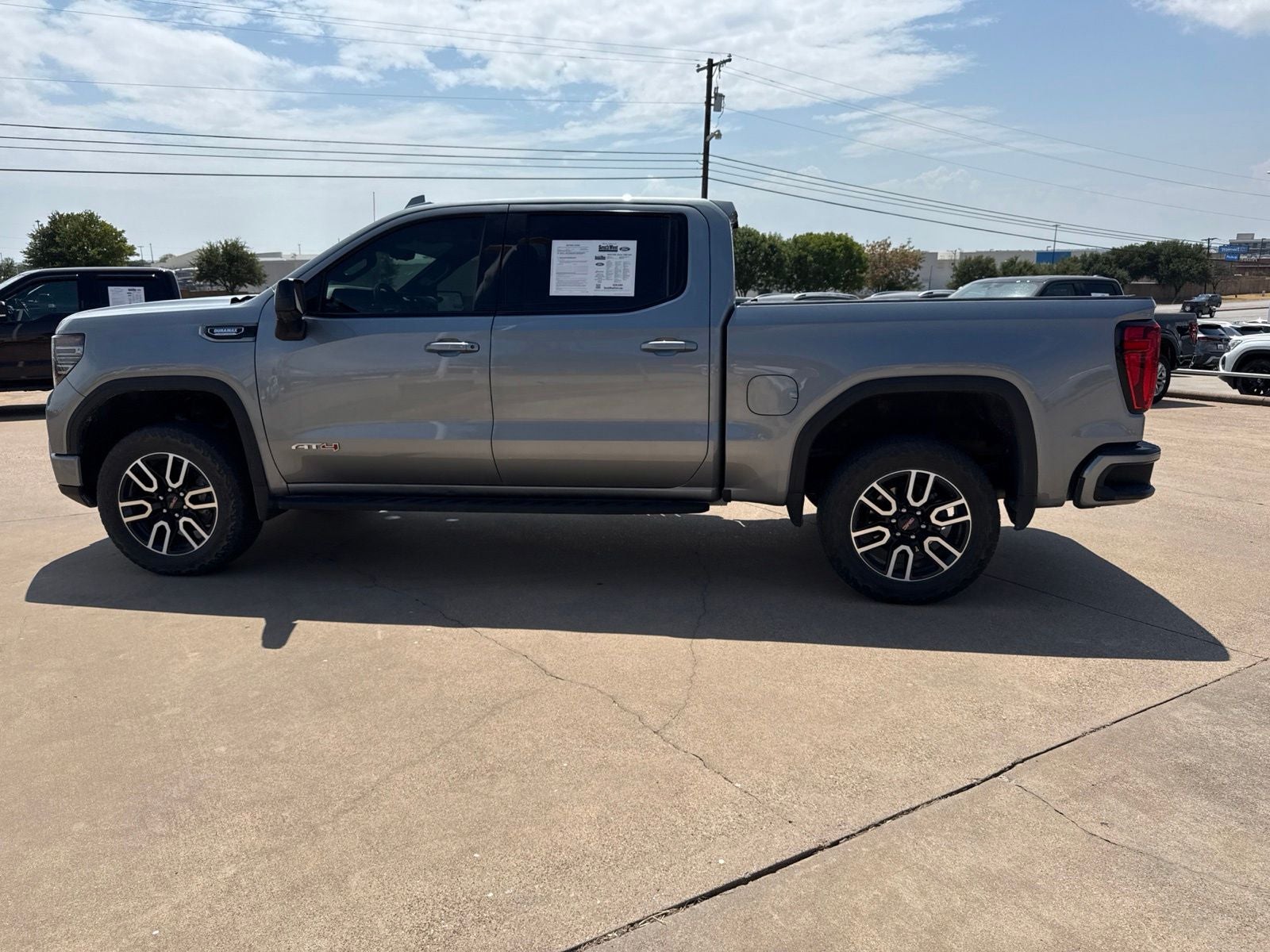 2025 GMC Sierra 1500 AT4
