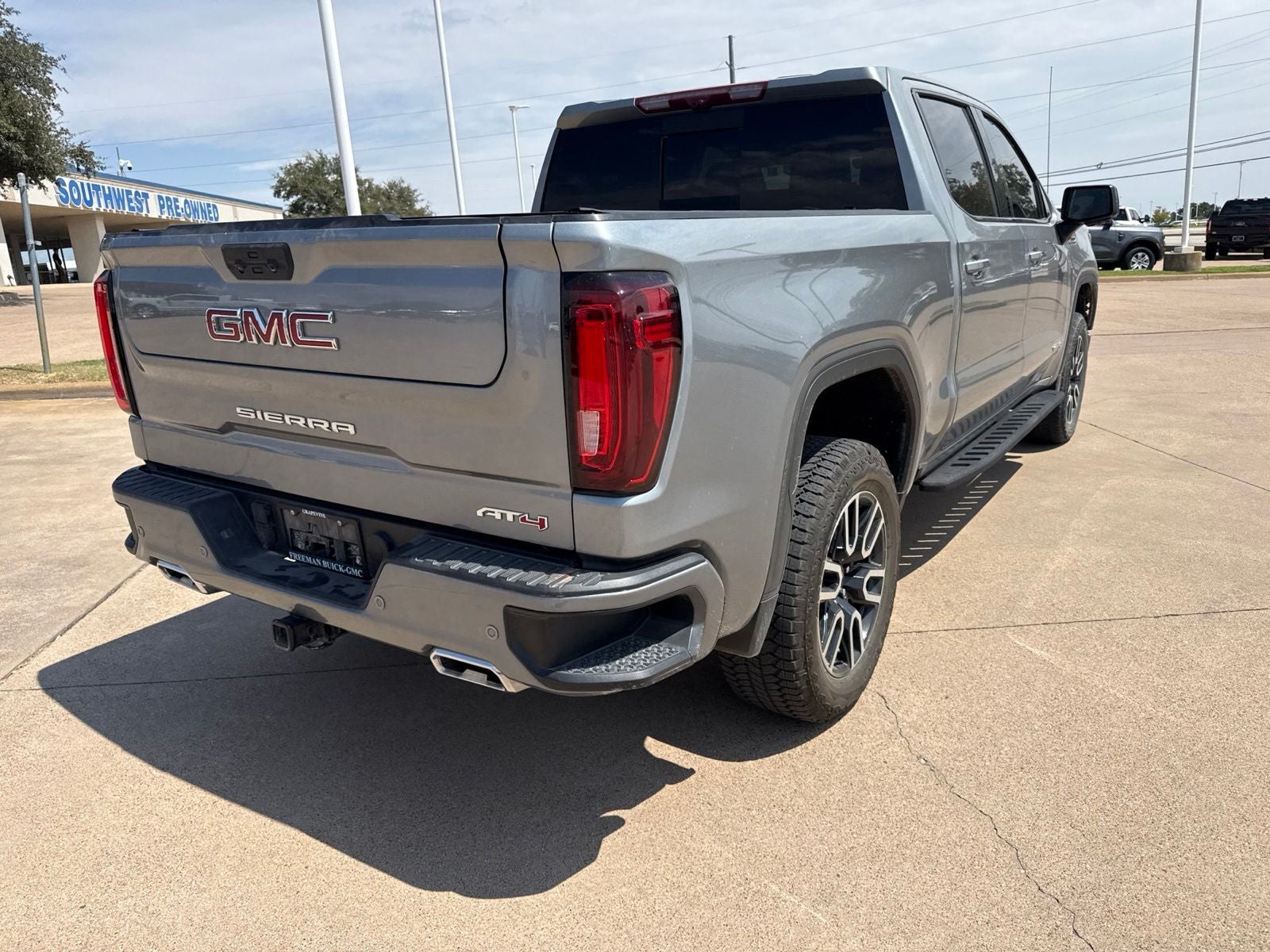 2025 GMC Sierra 1500 AT4