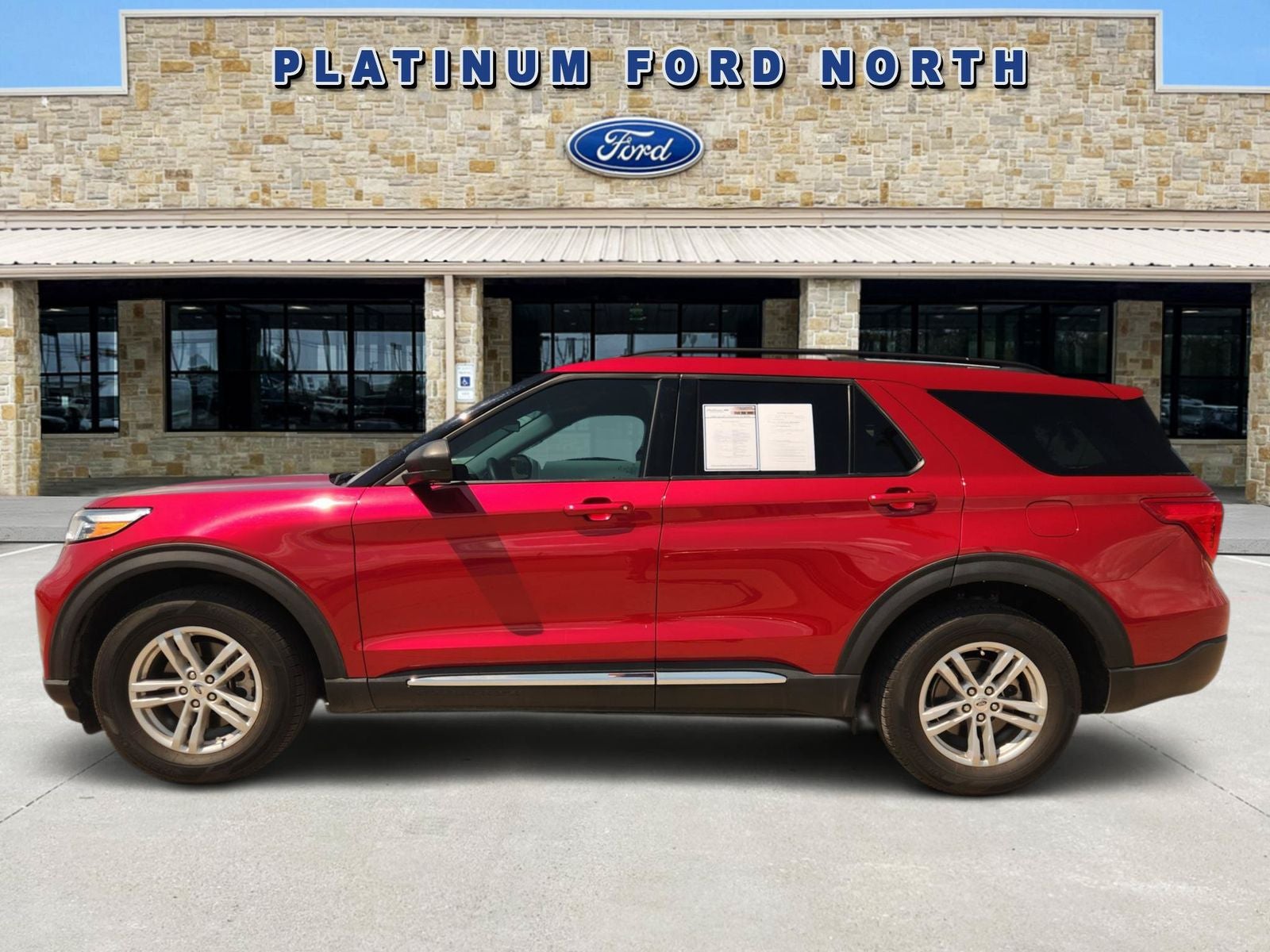 2024 Ford Explorer XLT