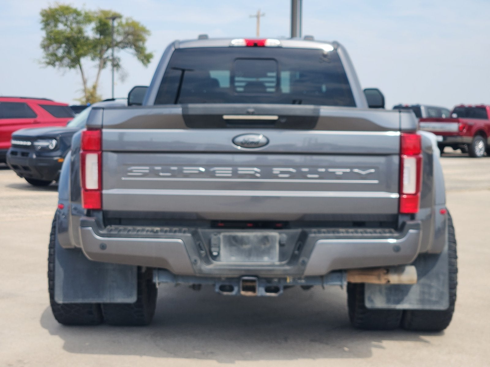 2022 Ford F-350SD Lariat DRW