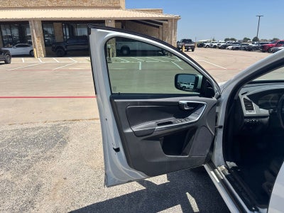 2016 Volvo XC60 T5 Drive-E Premier