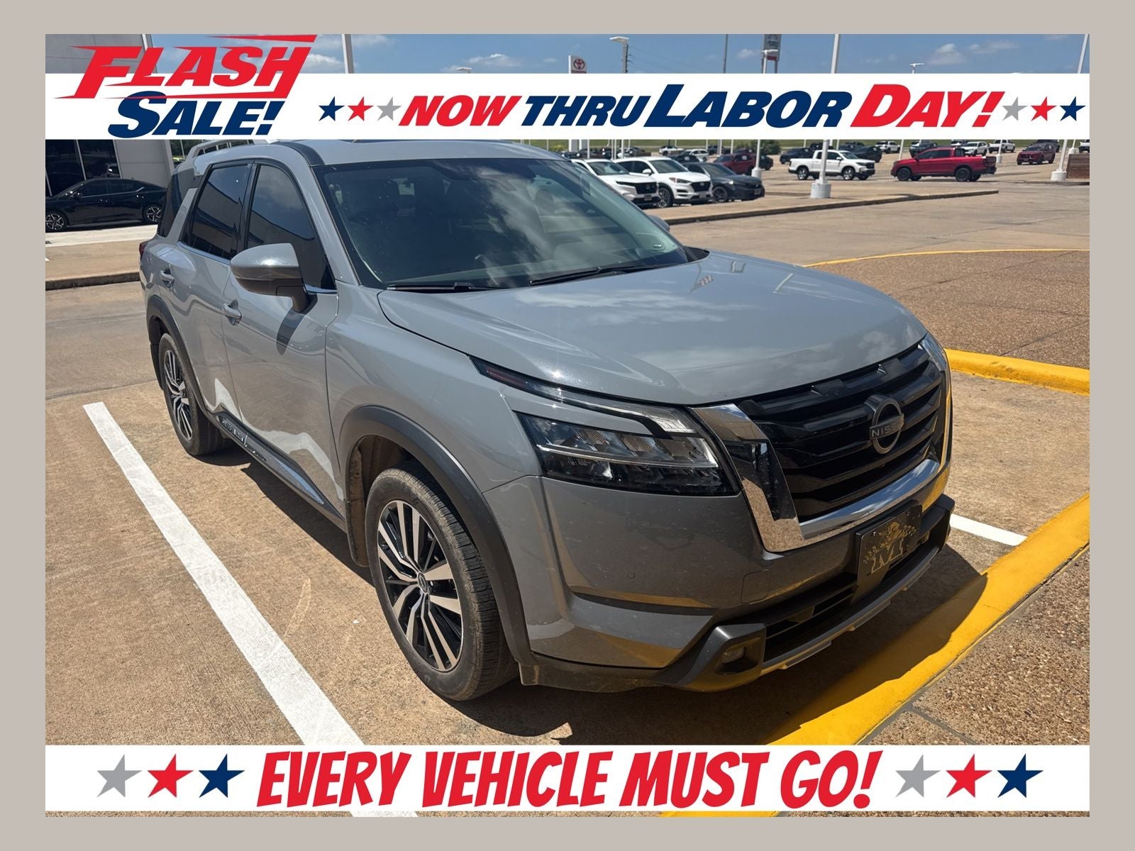 2023 Nissan Pathfinder Platinum