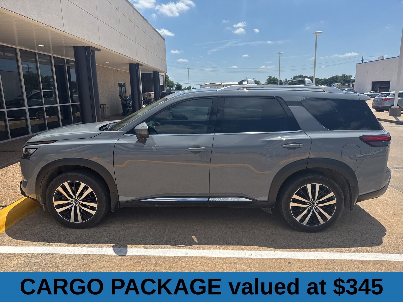 2023 Nissan Pathfinder Platinum