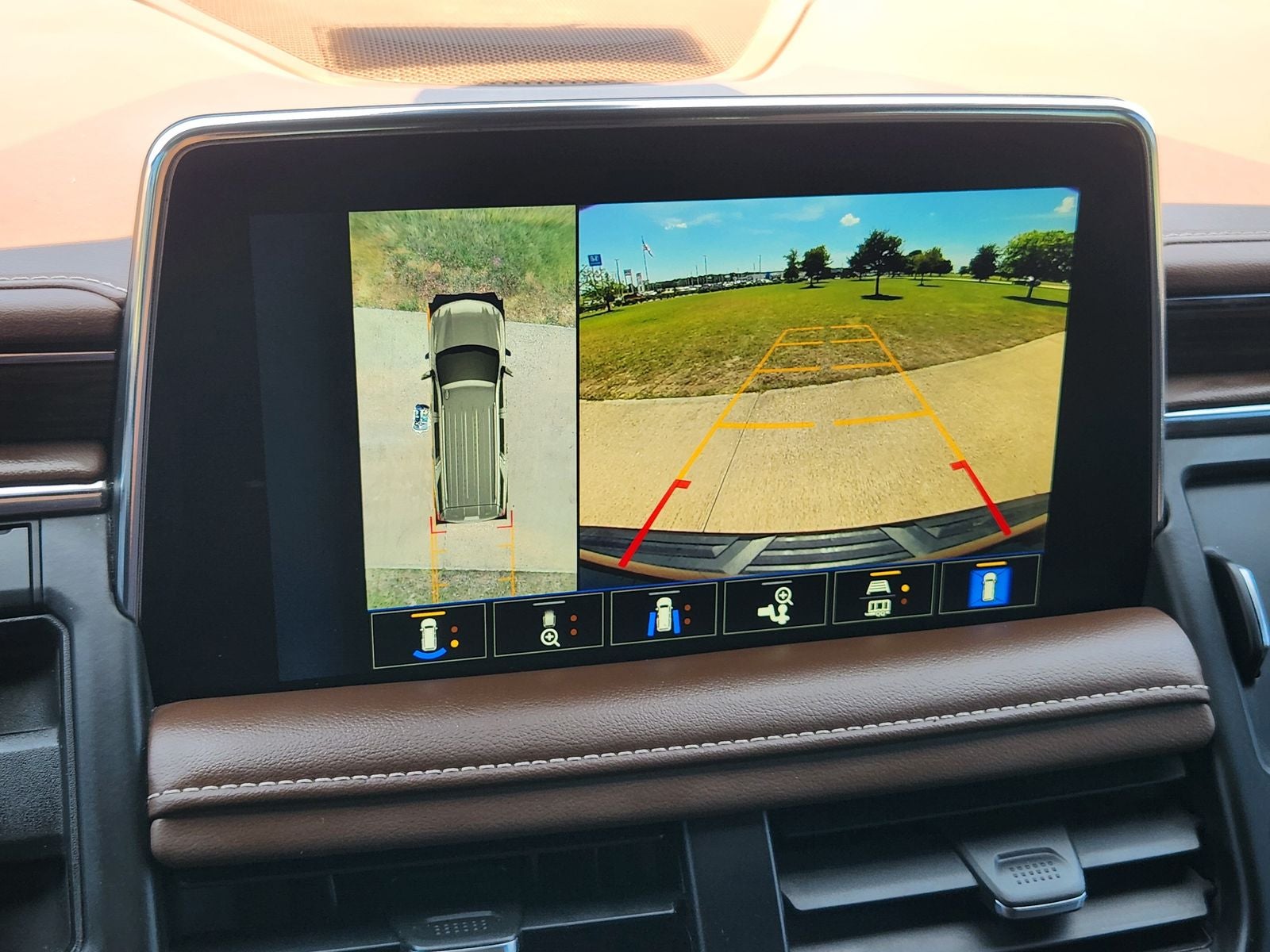 2022 Chevrolet Suburban High Country