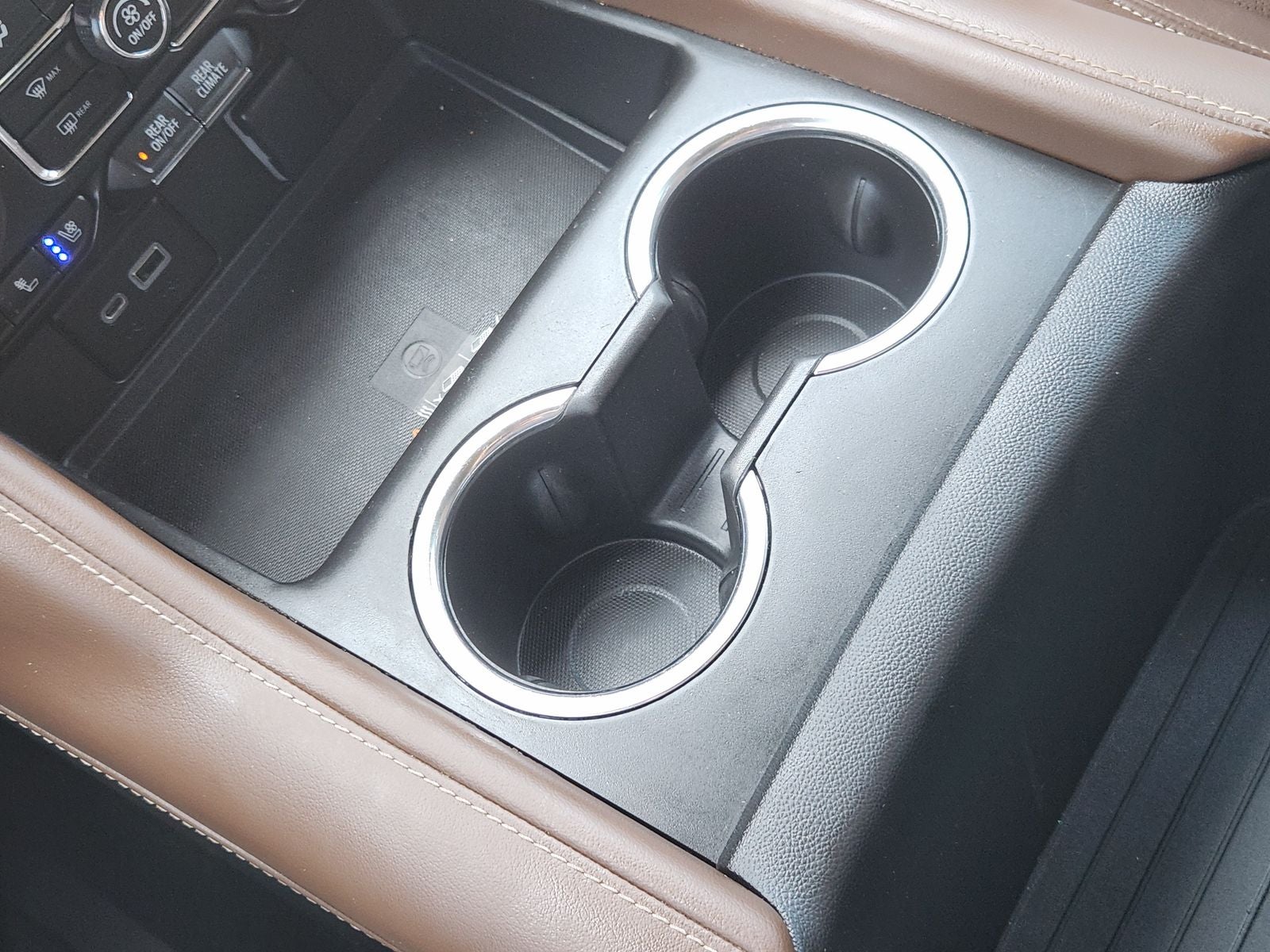 2022 Chevrolet Suburban High Country