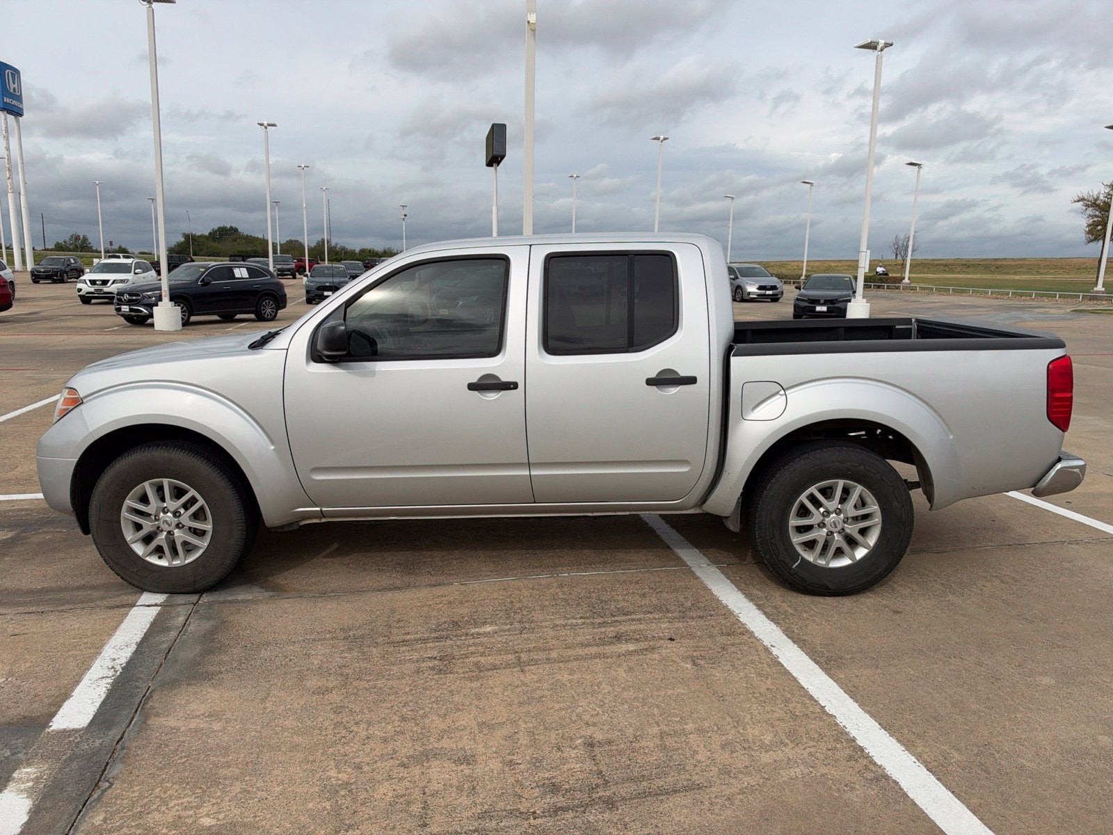 2019 Nissan Frontier SV