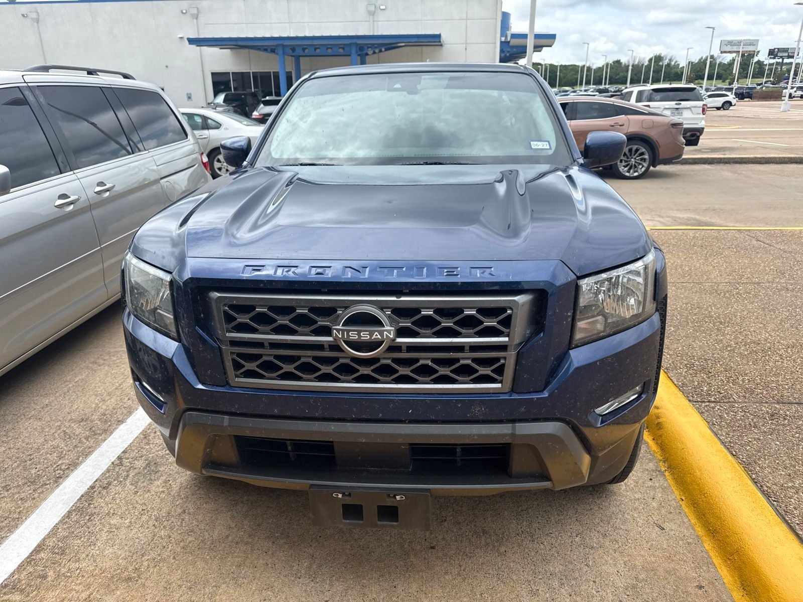 2022 Nissan Frontier SV