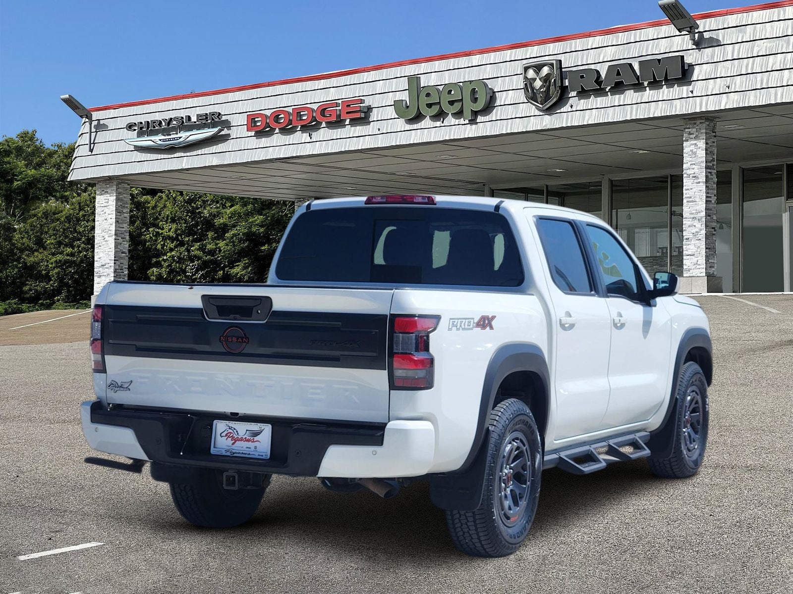 2025 Nissan Frontier PRO-4X