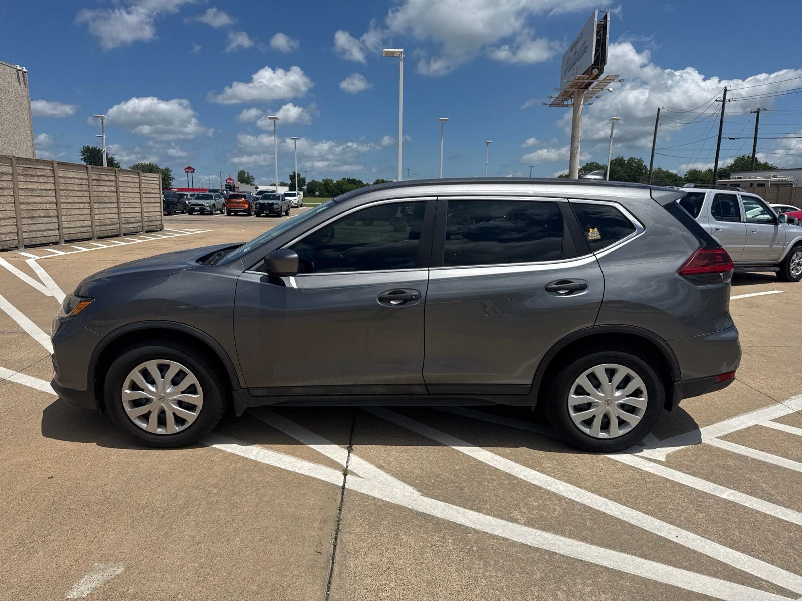 2018 Nissan Rogue S