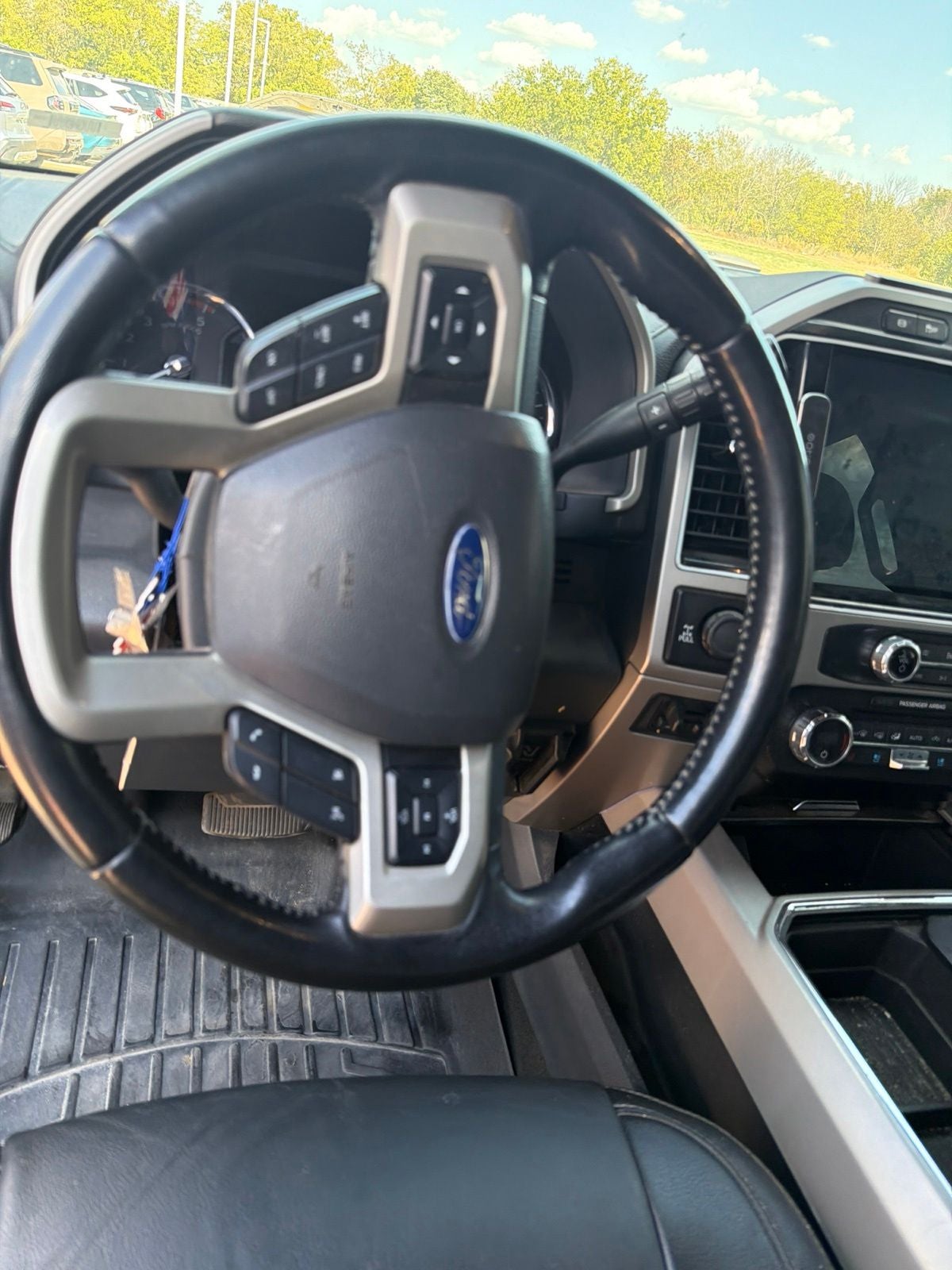 2022 Ford F-250SD Lariat