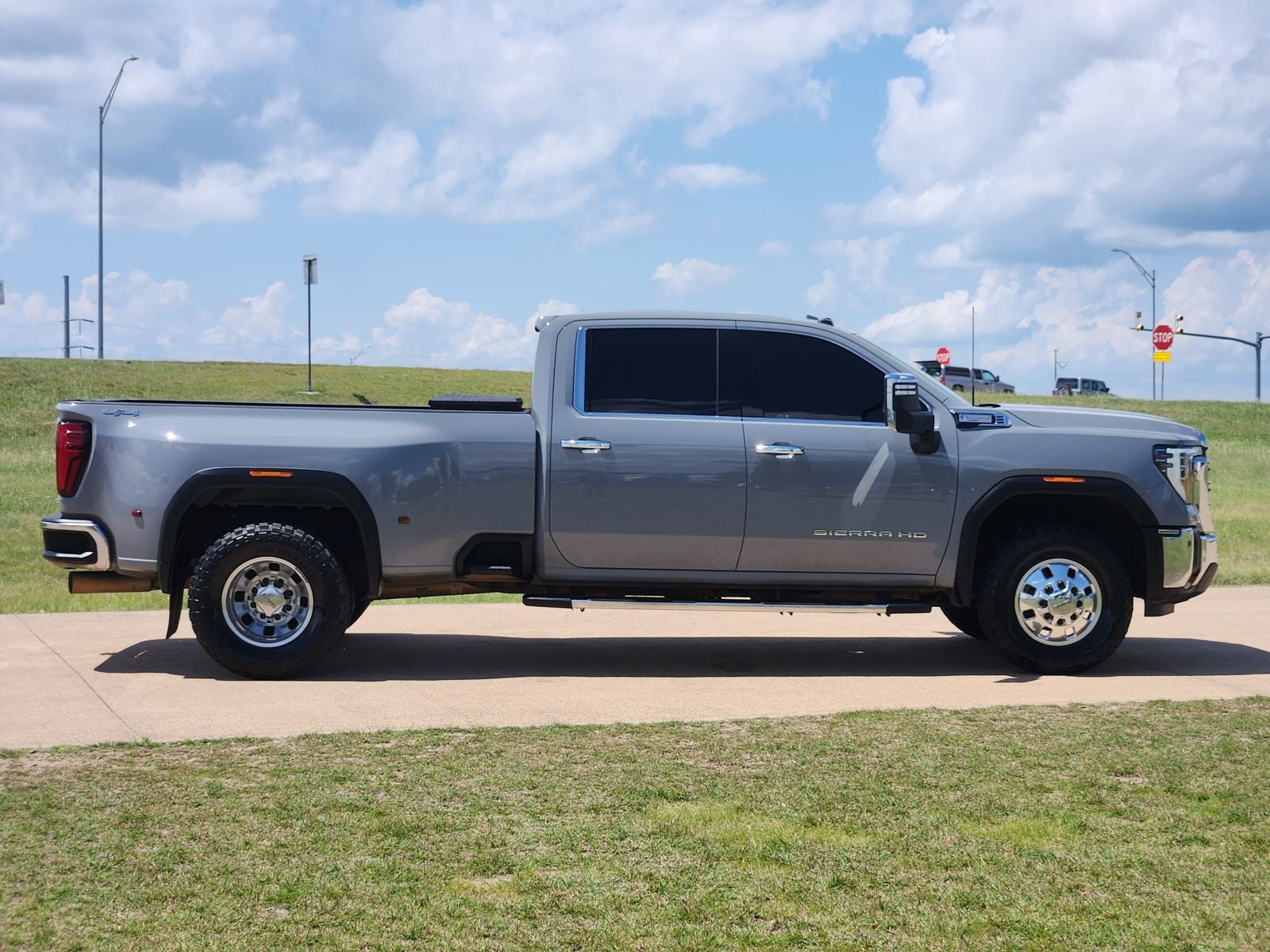2024 GMC Sierra 3500HD SLT