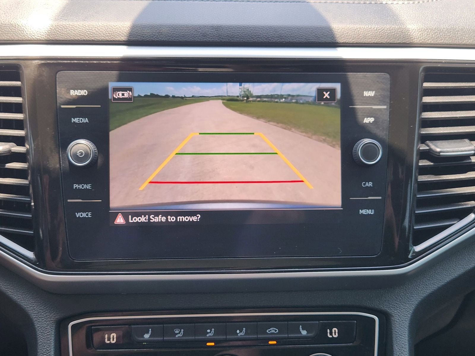 2022 Volkswagen Atlas 3.6L V6 SEL R-Line