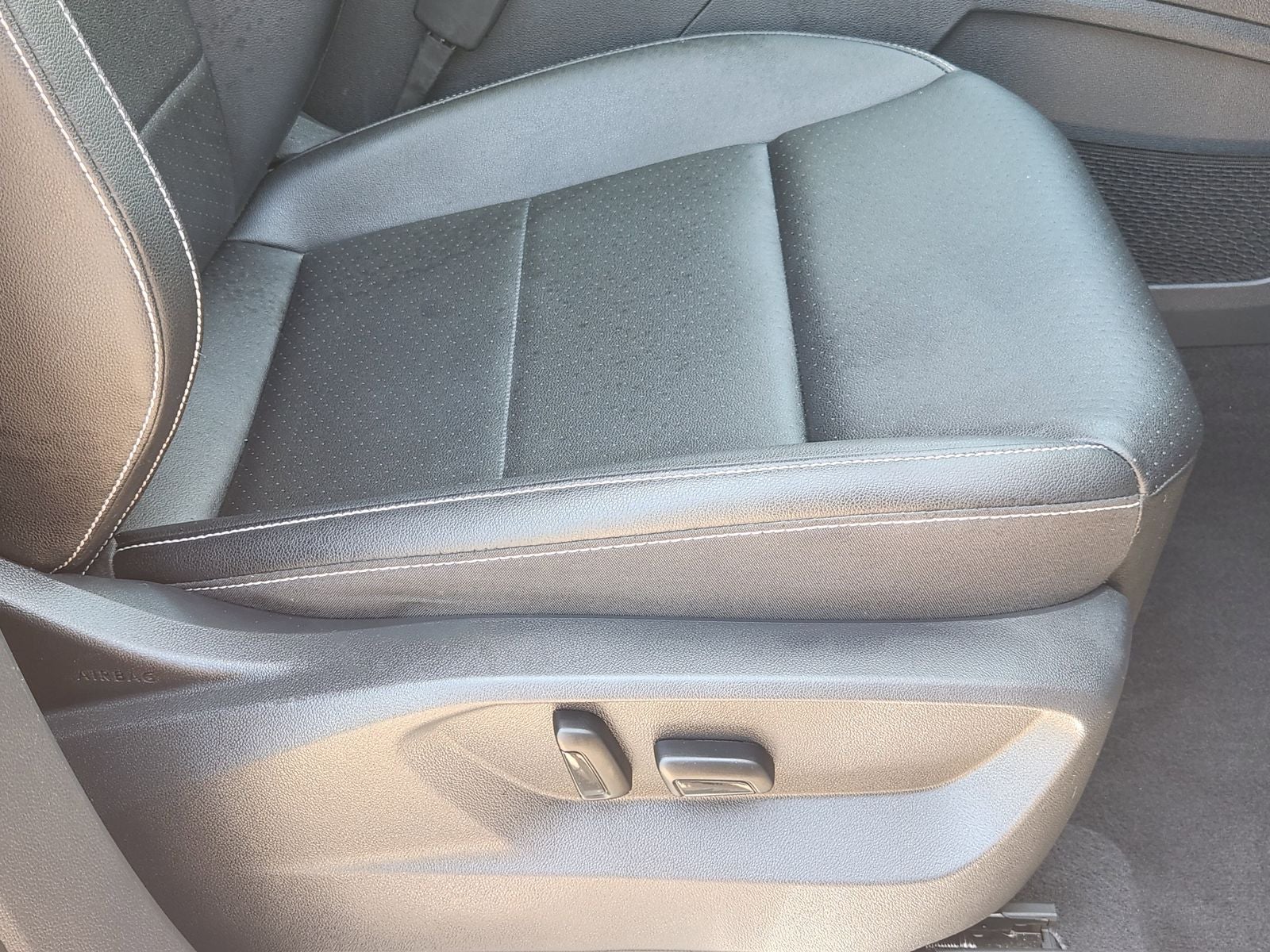 2022 Volkswagen Atlas 3.6L V6 SEL R-Line