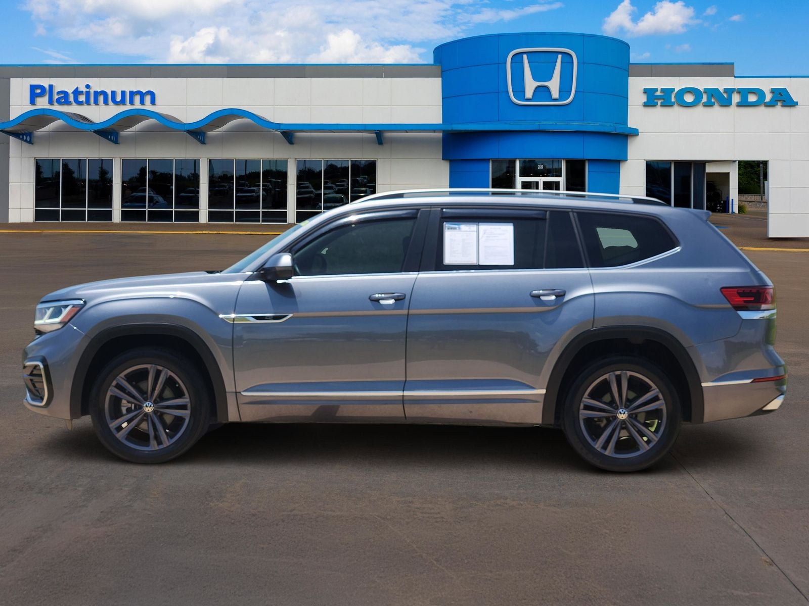 2022 Volkswagen Atlas 3.6L V6 SEL R-Line