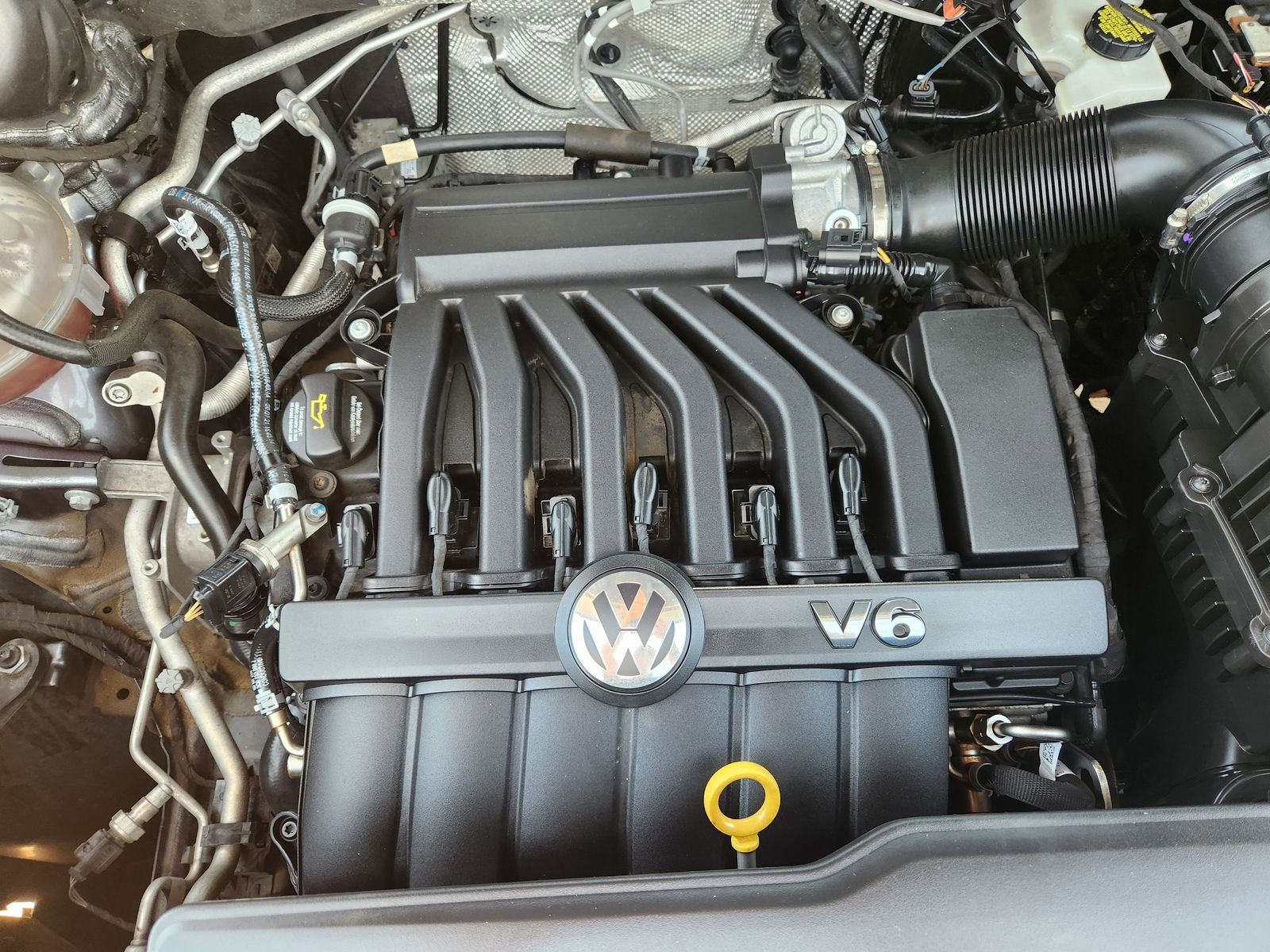 2022 Volkswagen Atlas 3.6L V6 SEL R-Line
