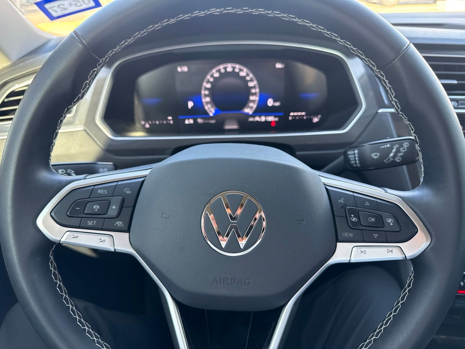 2024 Volkswagen Tiguan 2.0T SE