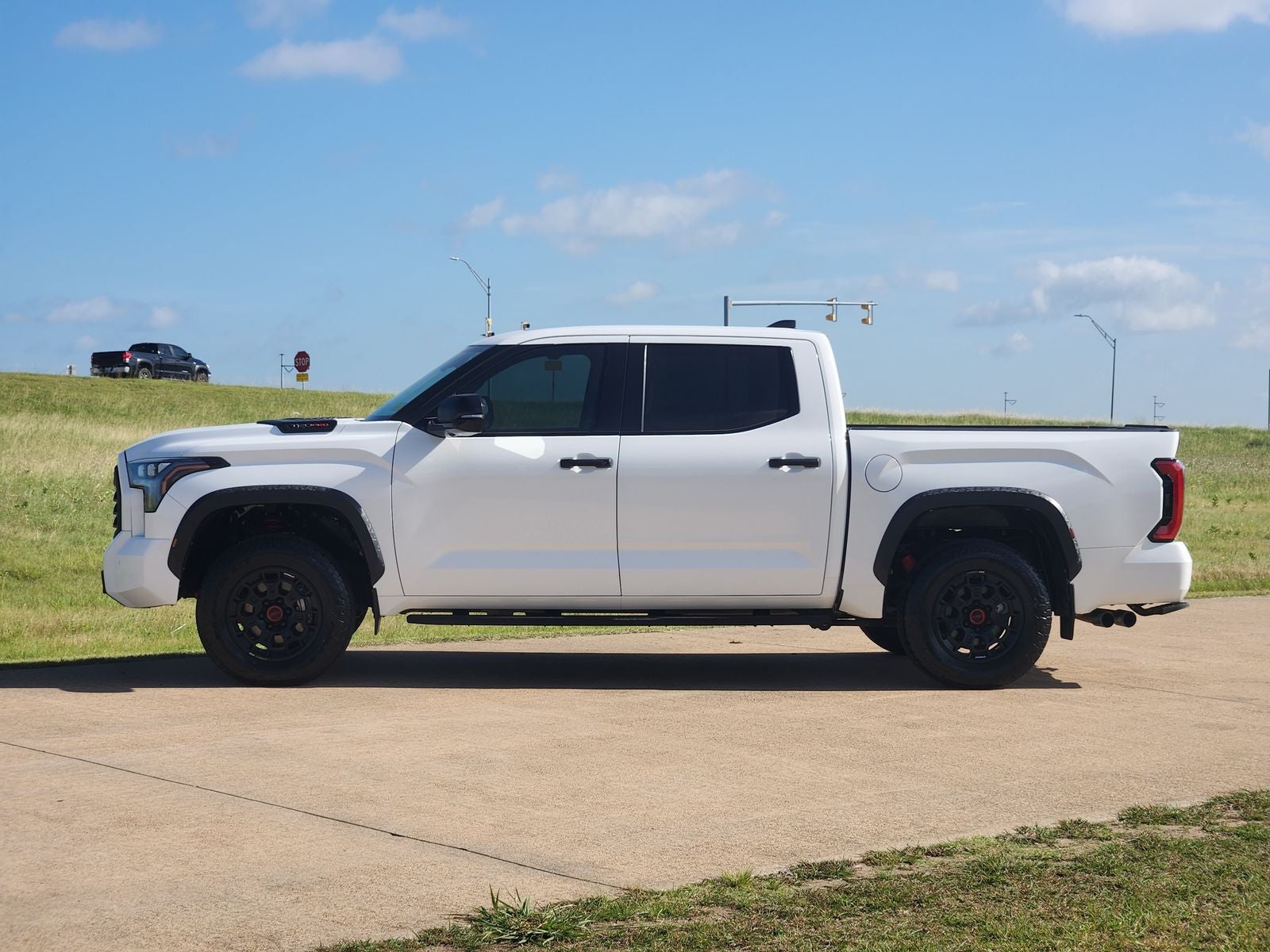 2022 Toyota Tundra Hybrid TRD Pro