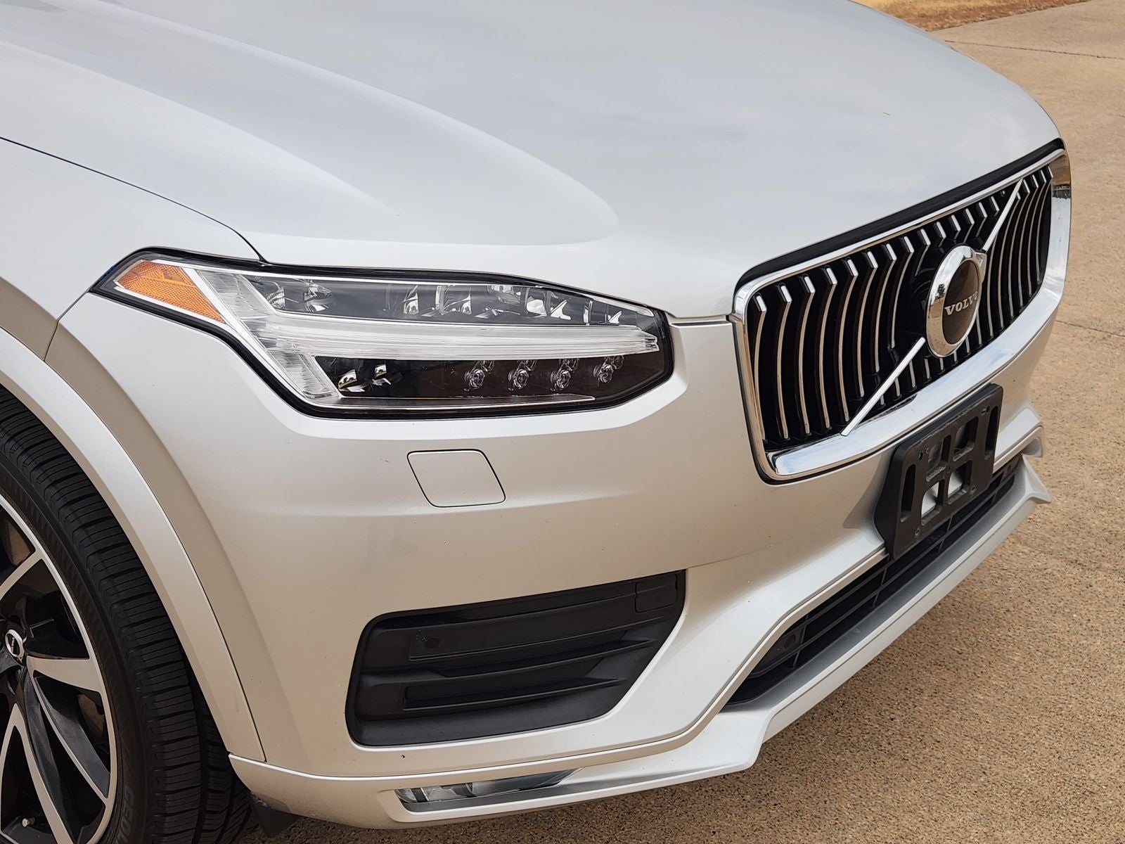 2021 Volvo XC90 T6 Momentum
