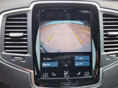 2021 Volvo XC90 T6 Momentum