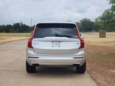 2021 Volvo XC90 T6 Momentum