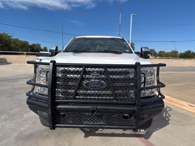 2022 Ford F-350SD Lariat