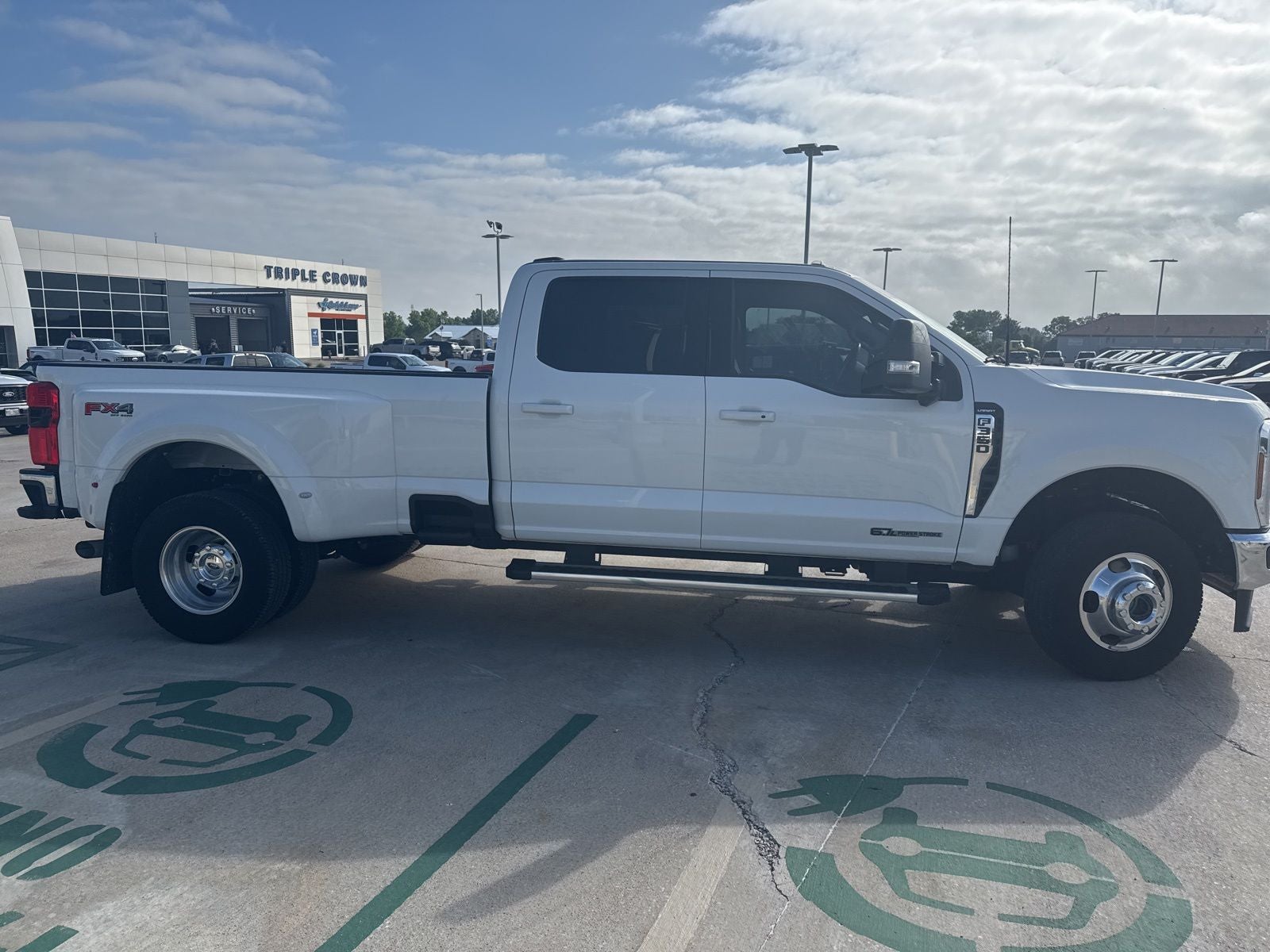 2024 Ford F-350SD Lariat DRW