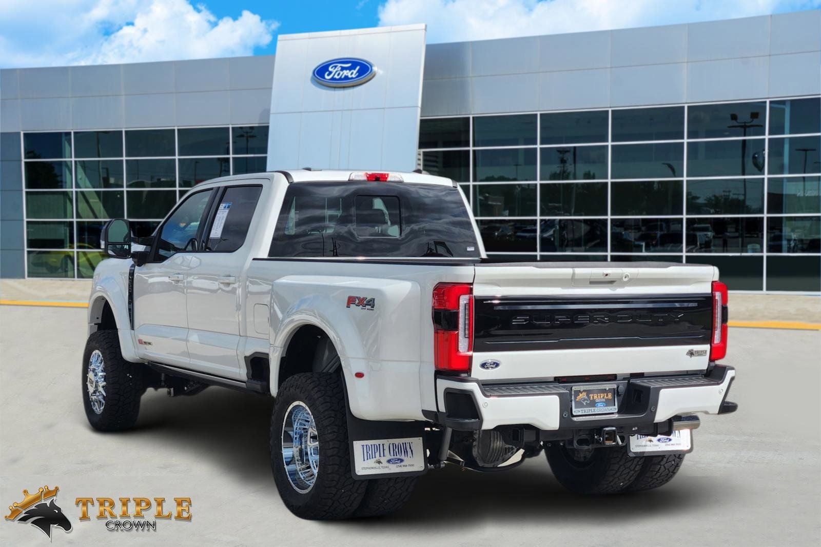 2025 Ford F-450SD Platinum DRW