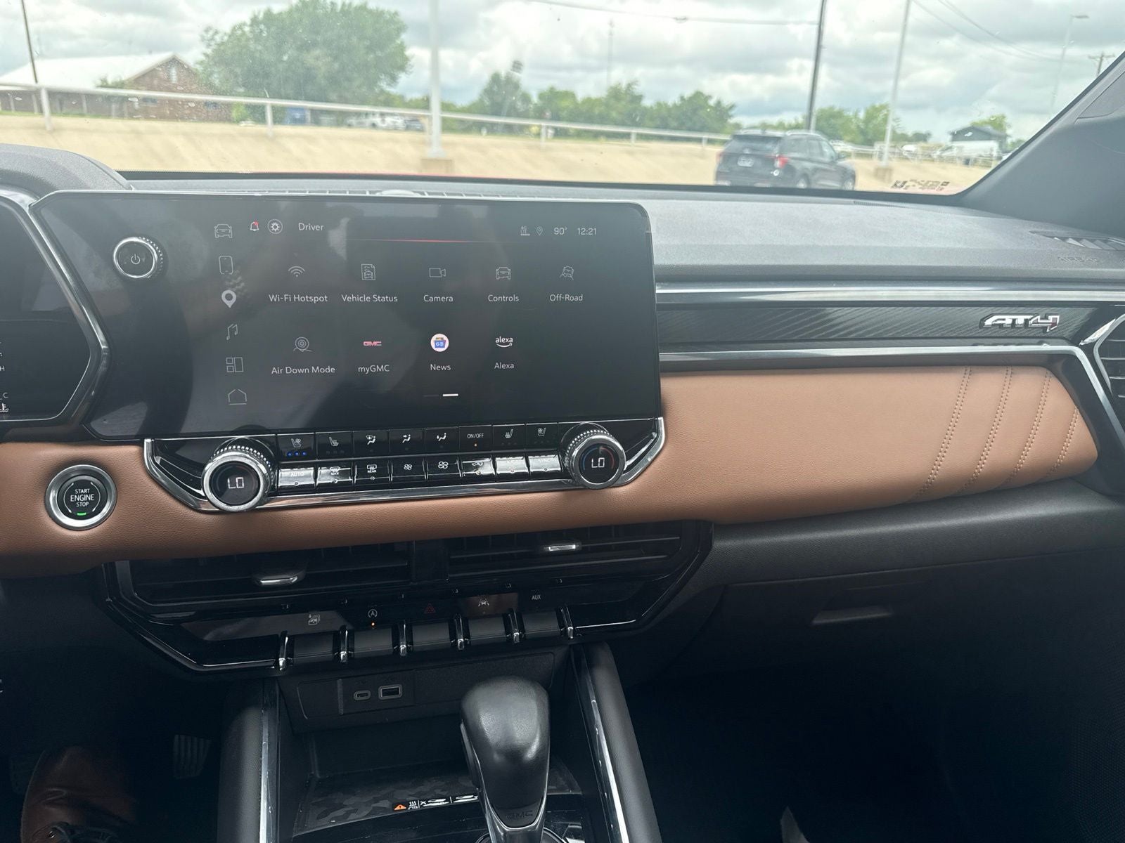 2023 GMC Canyon AT4