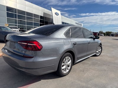 2017 Volkswagen Passat 1.8T S