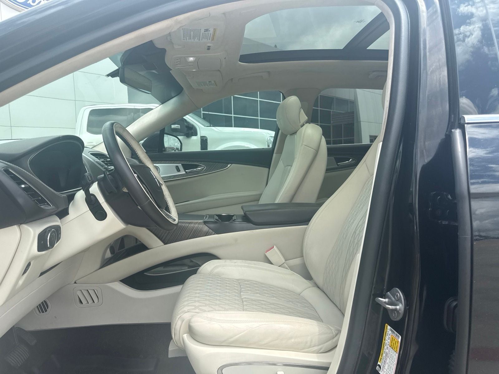 2019 Lincoln Nautilus Black Label